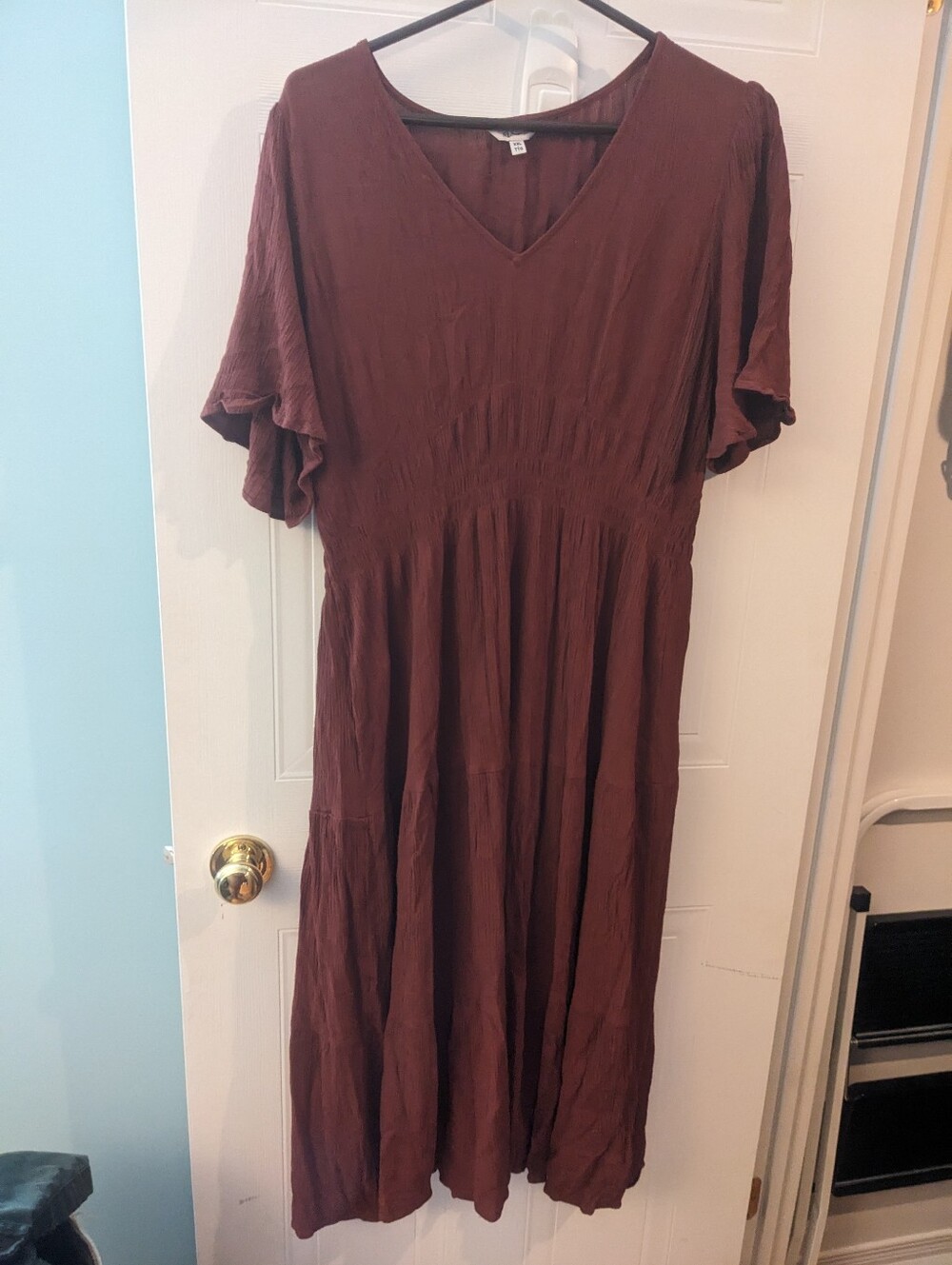 Reitmans V-Neck Maxi Flowy Dress